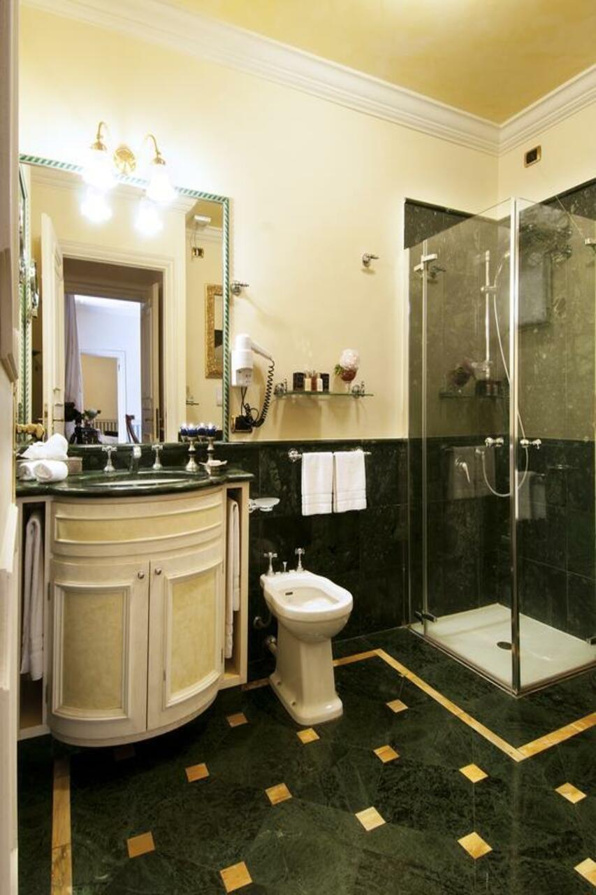 Petit Palais Hotel De Charme Милано Стая снимка
