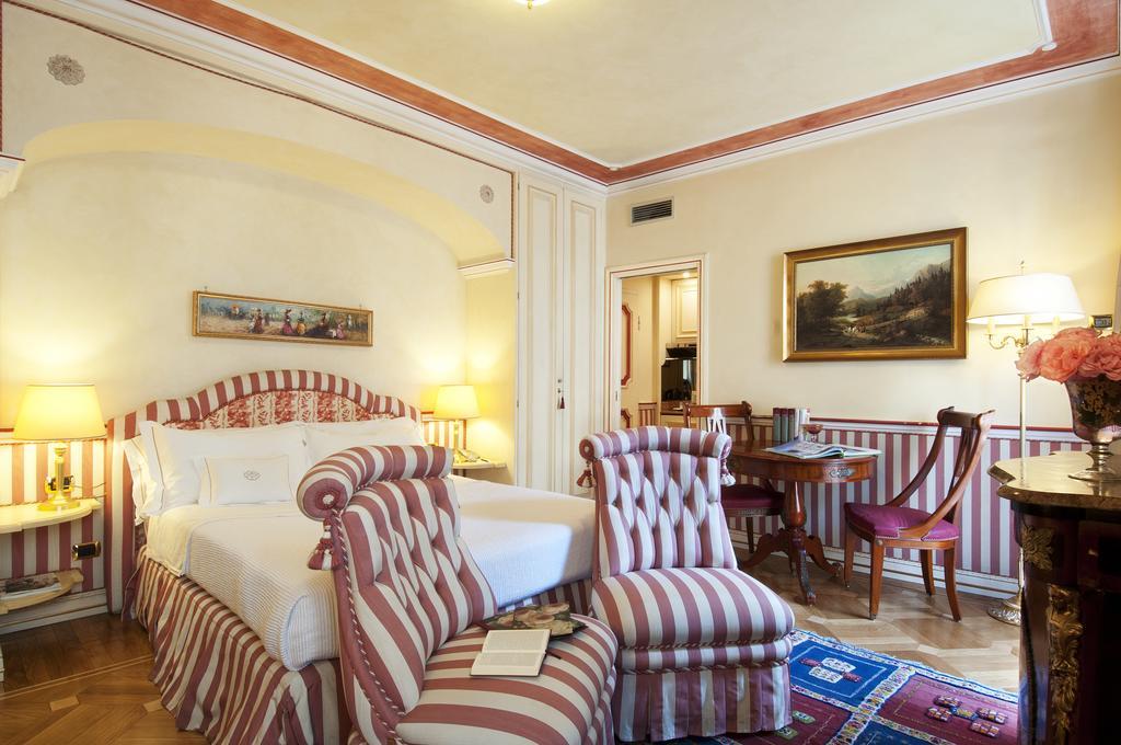 Petit Palais Hotel De Charme Милано Стая снимка